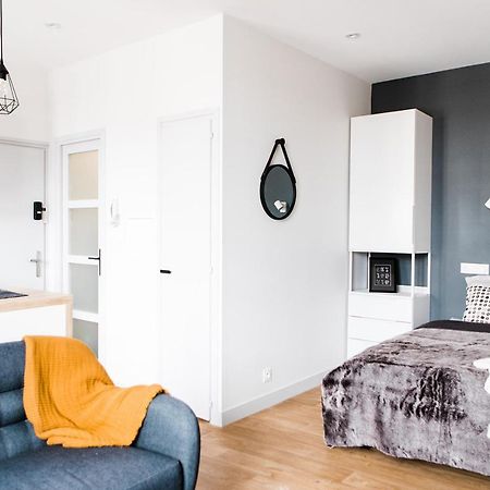 L'audacieux Studio lumineux rénové et équipé en centre ville Fontenay-le-Comte Extérieur photo