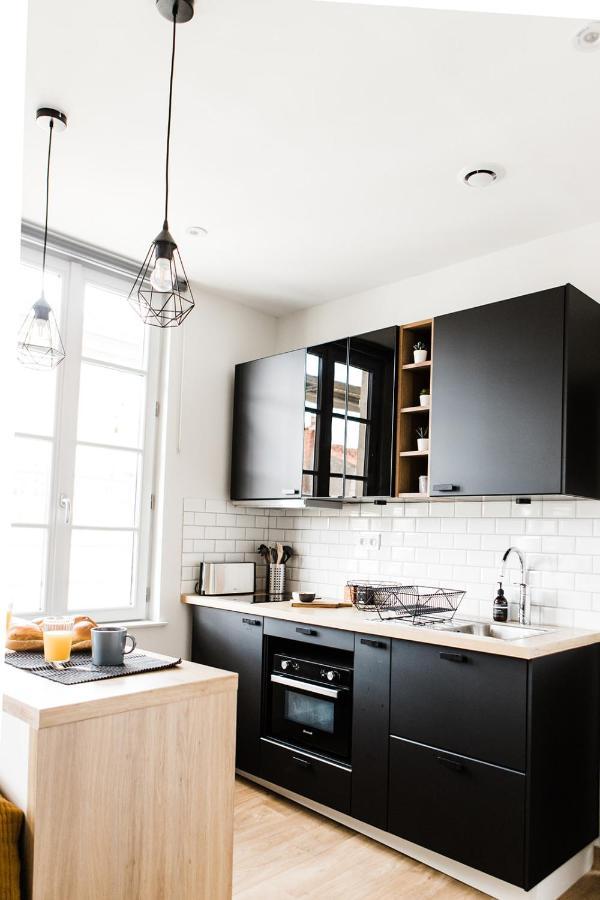 L'audacieux Studio lumineux rénové et équipé en centre ville Fontenay-le-Comte Extérieur photo